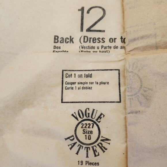 Vogue Designer Original Valentino Pattern 2227 Size 10 UNCUT Dress Pants Top - Picture 4 of 7